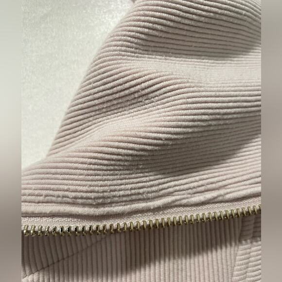 Varley Vine Half Zip Sweatshirt in Light Blush/Pinkish Shade- Small- GUC - Picture 9 of 13